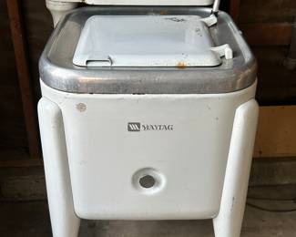 Vintage 1940's-50's Maytag washing machine