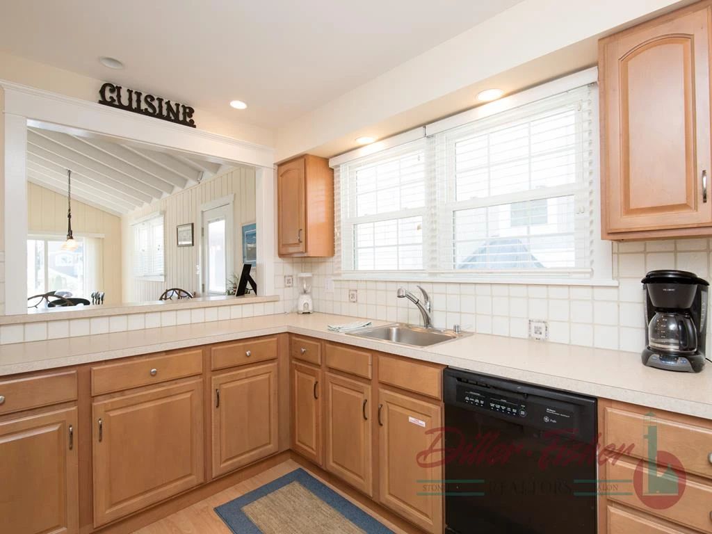 Avalon 24th St. Contents & Demolition Sale starts on 10/27/2023