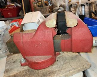 Starrett Model 015 vise