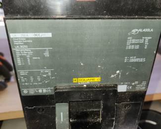 Square D LAL36250 3 pole 250 amp circuit breaker