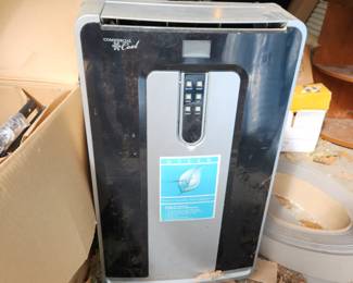 New portable air conditioner, 12,000 BTU. 4 functions: cooling, heating, dehumidifier, fan