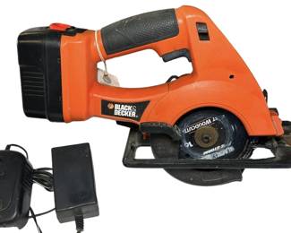 Black Decker Saw