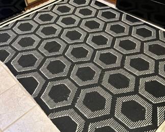 Black/White Geometric Pattern Floor Mat