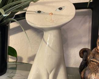 Mid Century Modern Flat Face Cat Figurine