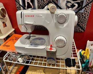 Singer Sewing Machine - Prelude 8280