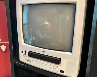 JVC TV and VCR Combo