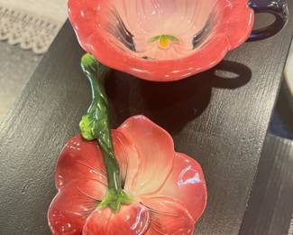 McCallTea Cup, Spoon and Spoon Rest - Red Pansy Design