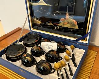 Japanese Black/Gold Lacquer Ware Tea Set