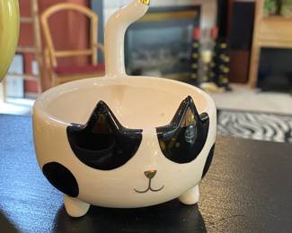 Footed Cat Shaped Trinket Dish/Bowl
