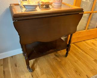 Drop Leaf Rolling Side Table with Glass Tray Top
