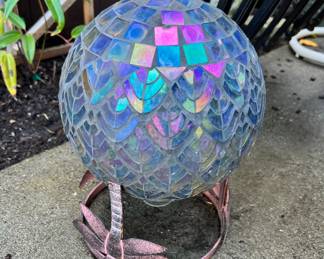 Multicolored Reflective Gazing Ball with Dragon Fly Stand