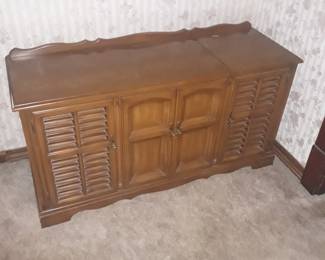 Stereo  cabinet  closed