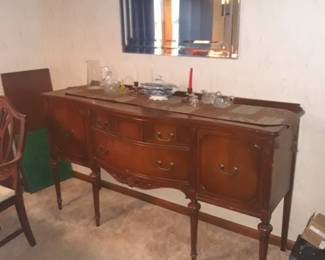 Buffett/ with storage 