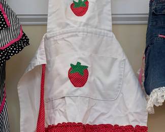 Homemade/handmade apron - strawberry