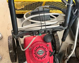 Pressure washer - gas powered