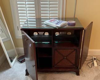 1940s stereo cabinet - RCA Victrola
