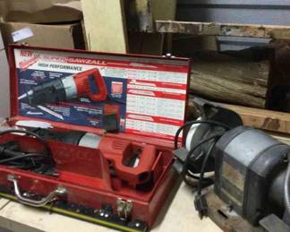 Sawzall And Grinder