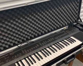 Yamaha PSR60 Keyboard And Case