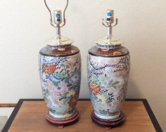 Two Matching Chinese Porcelain Vase Satsuma Style Table Lamps