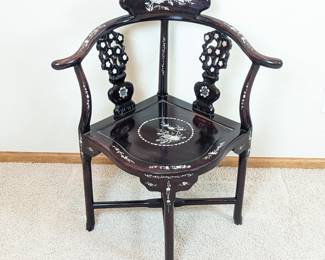 Chinese Antique Dark Stained Hardwood Mother of Pearl Inlay Corner Chair