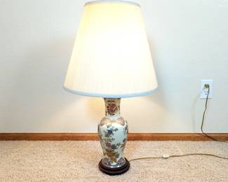  Vintage Chinese Table Lamp - Total Height 33"