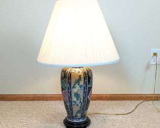Vintage Chinese Table Lamp - Total Height 31"