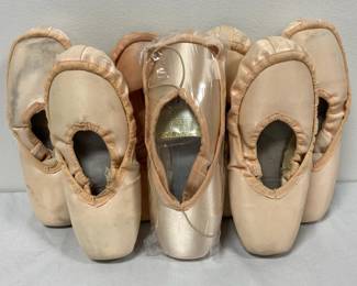 1 7 Pairs Of Ballet Pointe Shoes Mostly Freed Studios Professional Size 5 1 2