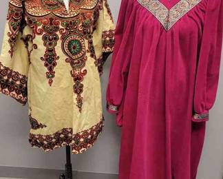 Dashiki By Hatari Size Medium And Vanity Fair Robe Size Medium