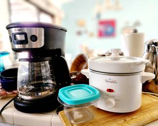 Kitchenwares, coffee maker, crockpots