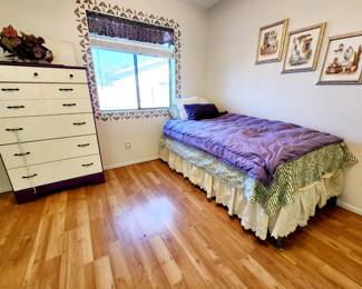 Vintage Chest of Drawers, Single / Twin Bed
