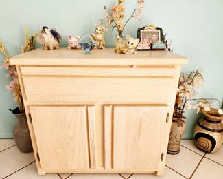 Cabinets, Decor, Pigs and Cat collections