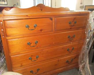 Superb and useful chest of drawers