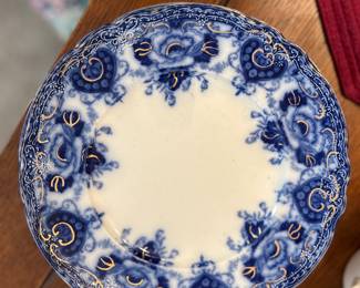 Gorgeous Flow-Blue Plate Set