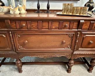 Check out the beautiful walnut detail