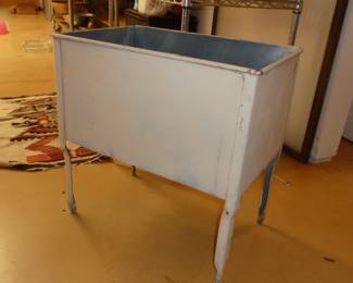 vintage wash tub
