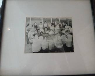 1960's print of Tupper ware party
