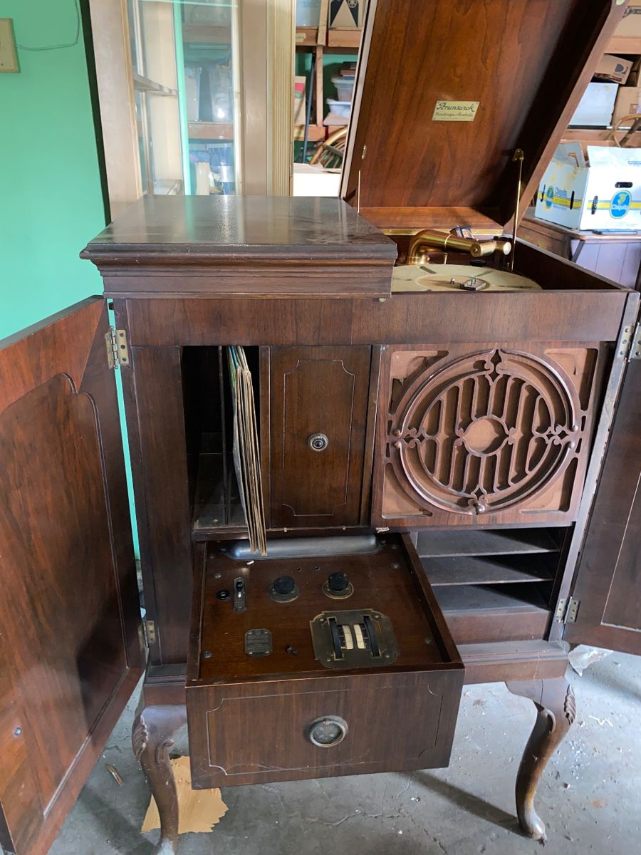 AZUSA WHSE Estate sale in Azusa, CA starts on 10/21/2023