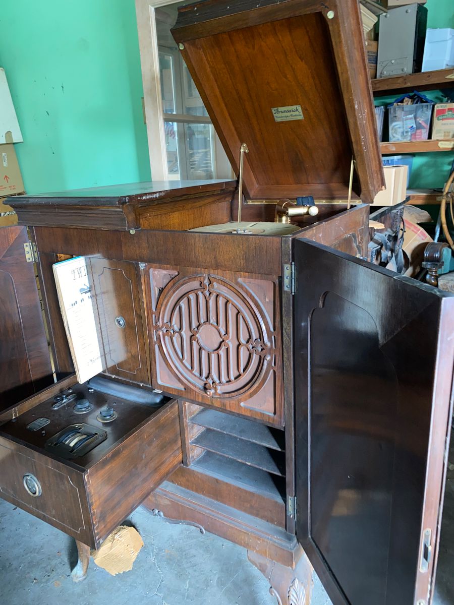 AZUSA WHSE Estate sale in Azusa, CA starts on 10/21/2023