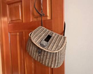 Fishing basket