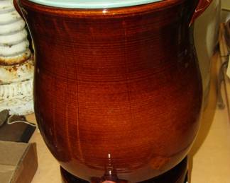 ANTIQUE RED WING POTTERY BROWN WATER COOLER JUG WITH TURQUOISE COVER