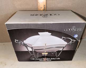 Godinger 1 Quart Covered Porcelain Baker with Warmer Stand $12.00