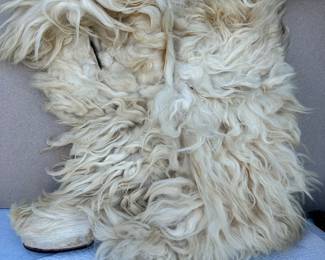 Size 8 Fur Boots Zips on Side $25.00