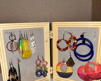 Costume Jewelry #21 $10.00