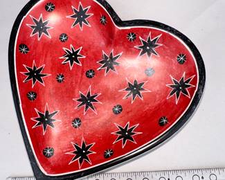 Hand Crafted in Kenya Heart $5.00