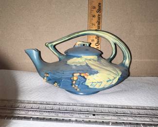 Roseville Teapot, has chip on Spout $18.00