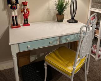 Cute Desk - Iron Chair