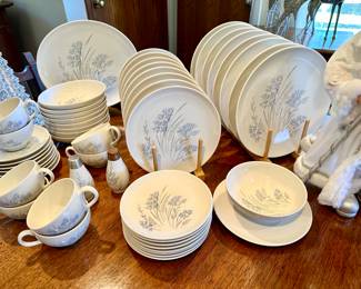 Syracuse China - Carefree - Blue Grass Pattern