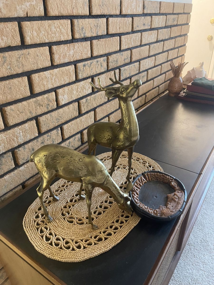 Mid century South Salem Estate starts on 10/21/2023