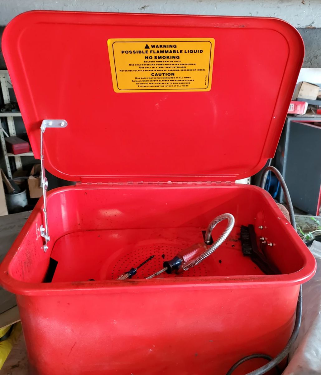 408 Main Street, Golden City, MO 64748 Estate Sale starts on 10/20/2023