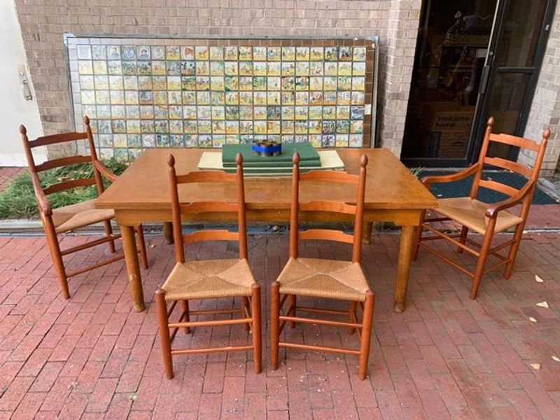 Quinn's Weekly Wednesday Auction in Falls Church, VA starts on 10/13/2023